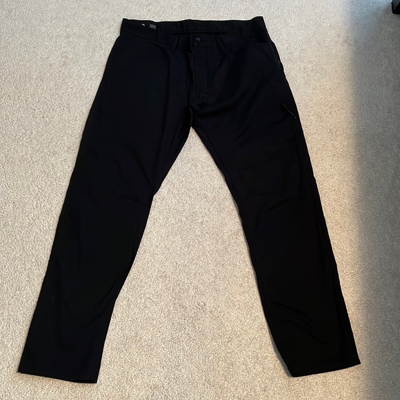 Oakley Black Pants - 38W x 32L - Like New - Picture 1 of 4